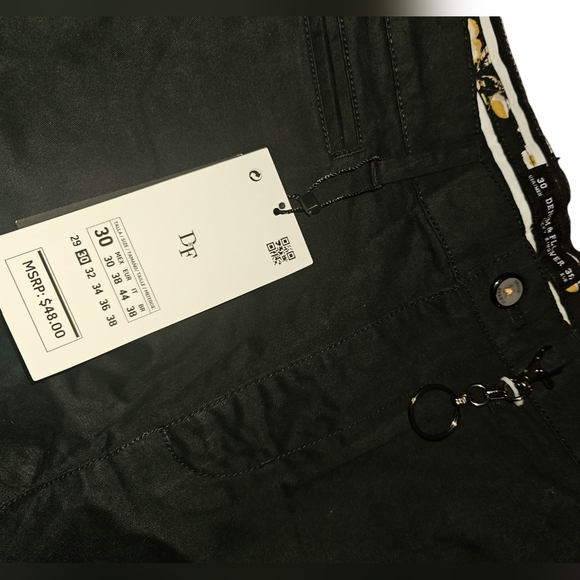 Denim & Flower Men's Black Floral Shorts NEW - Picture 3 of 5